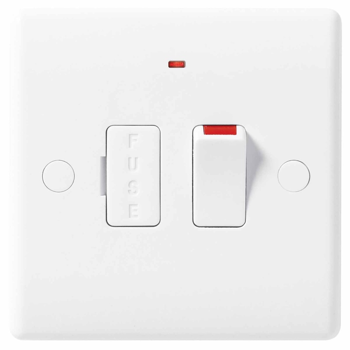 BG Nexus Moulded 13A Switched Fused Connection Unit With Neon